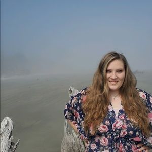 Meet your Posher, Madelynn